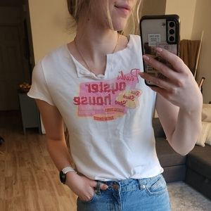 Vintage Vibes Baby Tee Cropped - Pearls Oyster House